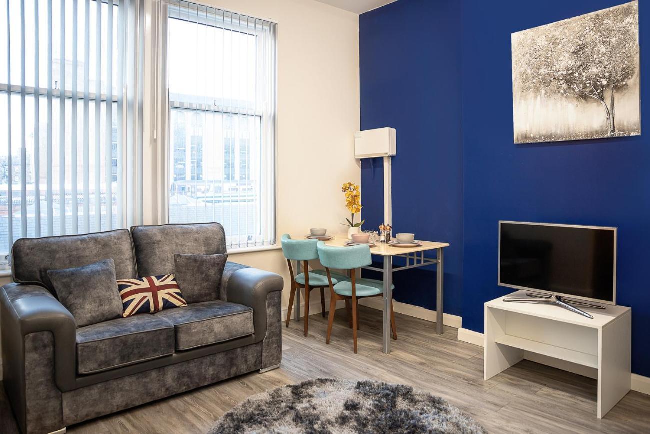 Betty'S Apartment- Metres From Train Station Harrogate Eksteriør bilde